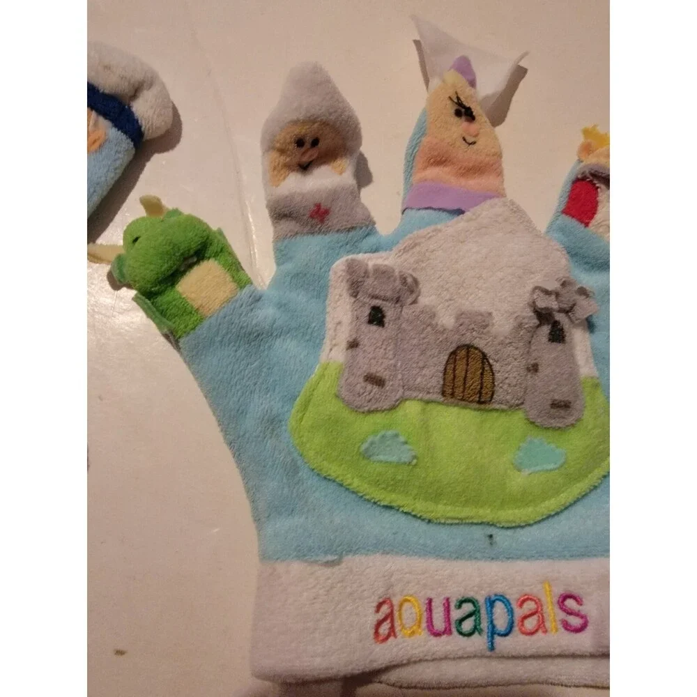 Lot Of 2 Baby Hand Puppets Wash Cloth Characters Bath Aqua Pals